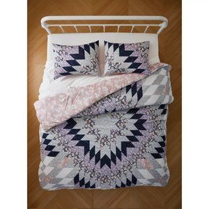 brand new Wild Sage Kyra QUEEN Duvet Cover + 2 Standard Shams